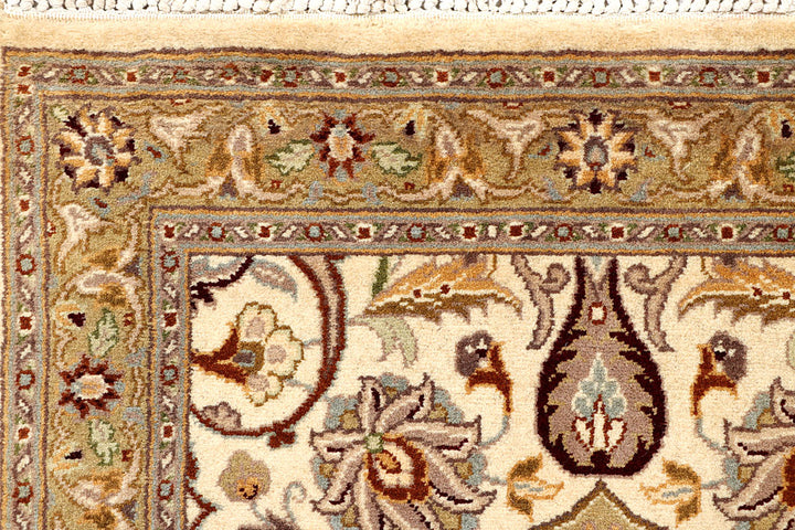 Cornsilk Sultanabad 2' 1 x 8' 4 - No. 56948 - ALRUG Rug Store