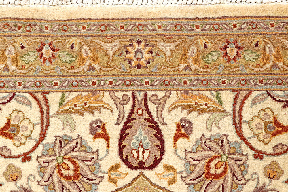 Cornsilk Sultanabad 2' 1 x 8' 4 - No. 56948 - ALRUG Rug Store