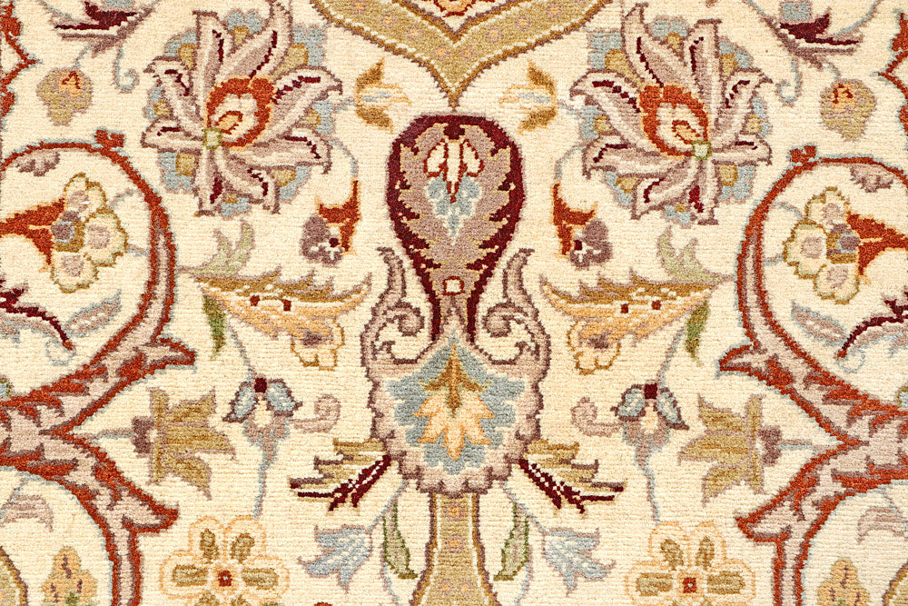 Cornsilk Sultanabad 2' 1 x 8' 4 - No. 56948 - ALRUG Rug Store