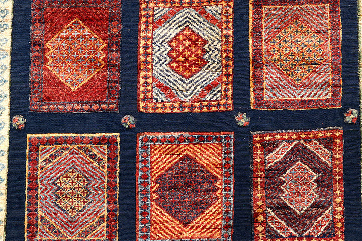 Midnight Blue Bakhtiar 4' 11 x 6' 2 - No. 56971 - ALRUG Rug Store