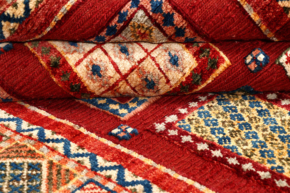 Tomato Bakhtiar 4' 4 x 5' 10 - No. 56972 - ALRUG Rug Store