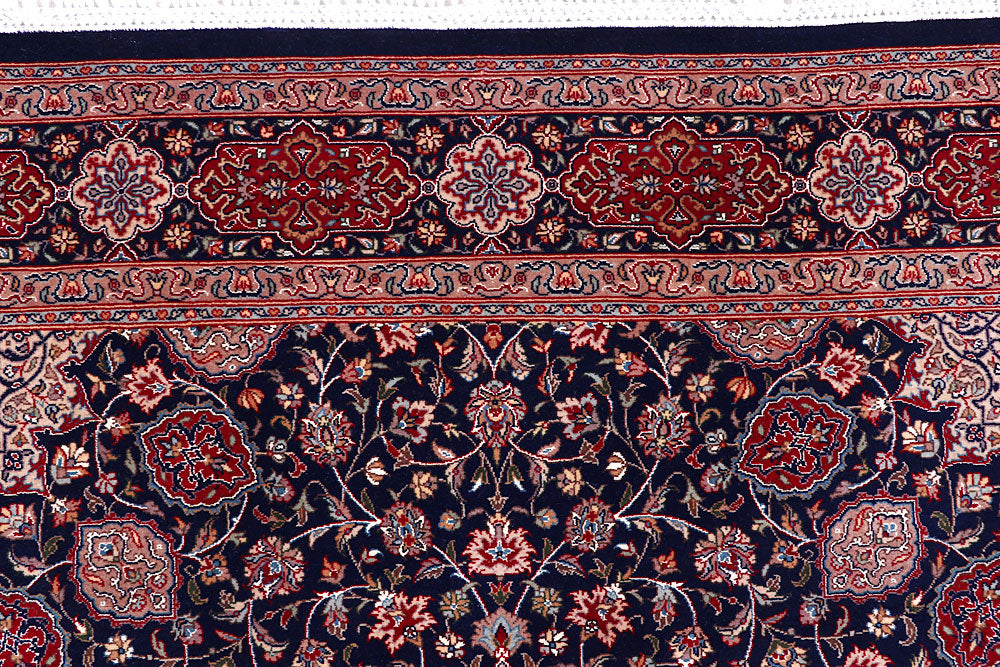 Navy Ardibil 4' 7 x 7' 1 - No. 57070 - ALRUG Rug Store