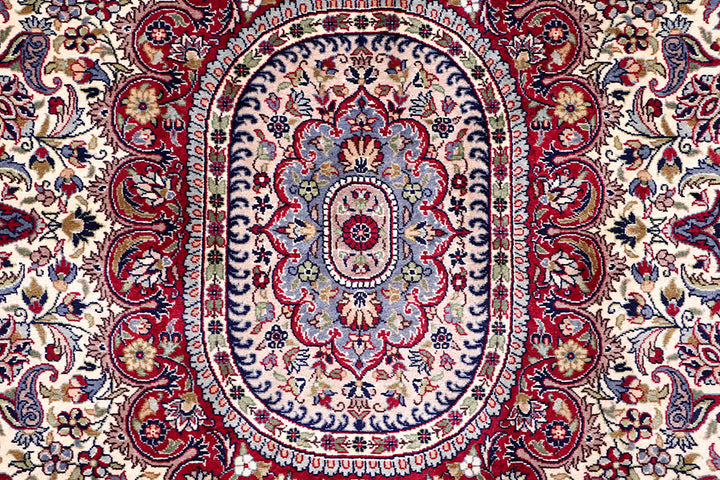 Cornsilk Isfahan 4' 8 x 7' - No. 57071 - ALRUG Rug Store