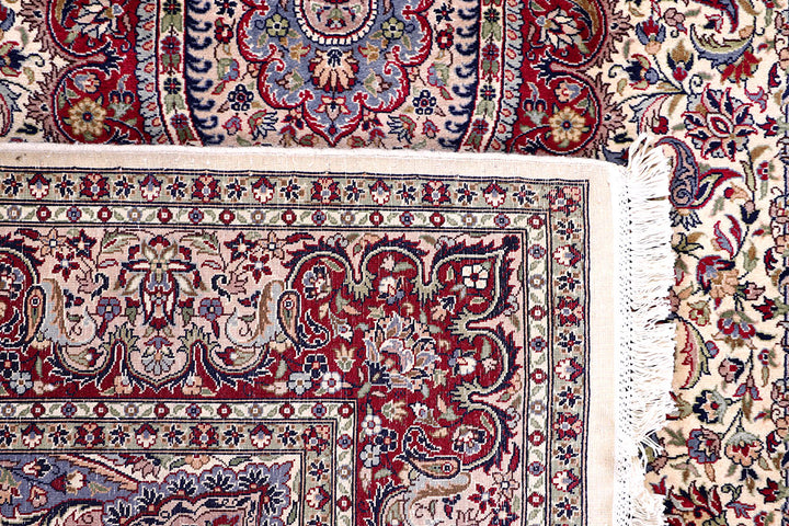 Cornsilk Isfahan 4' 8 x 7' - No. 57071 - ALRUG Rug Store