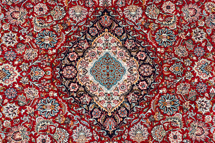 Firebrick Isfahan 4' 7 x 6' 10 - No. 57072 - ALRUG Rug Store