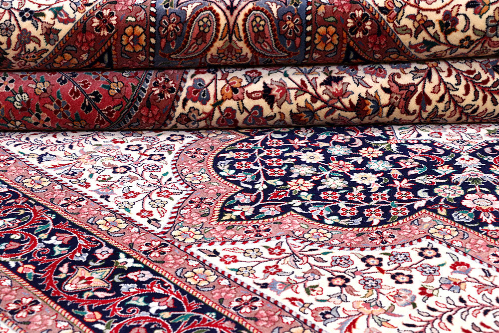 Cornsilk Isfahan 6' 1 x 9' 1 - No. 57074 - ALRUG Rug Store