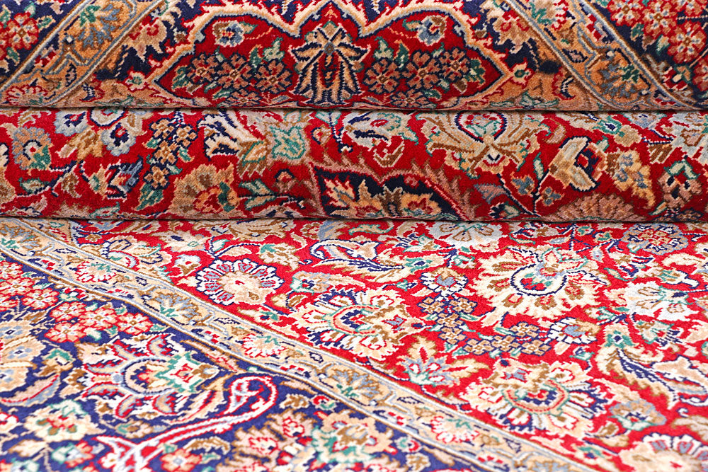 Red Kashan 4' 7 x 7' 1 - No. 57087 - ALRUG Rug Store