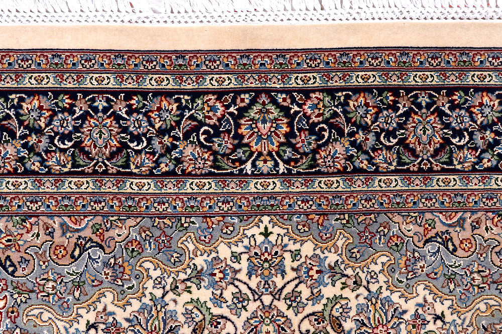 Bisque Kashan 4' 6 x 7' 1 - No. 57090 - ALRUG Rug Store