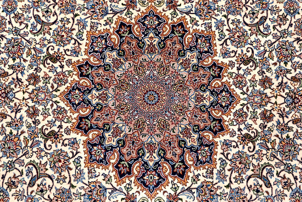 Bisque Kashan 4' 6 x 7' 1 - No. 57090 - ALRUG Rug Store