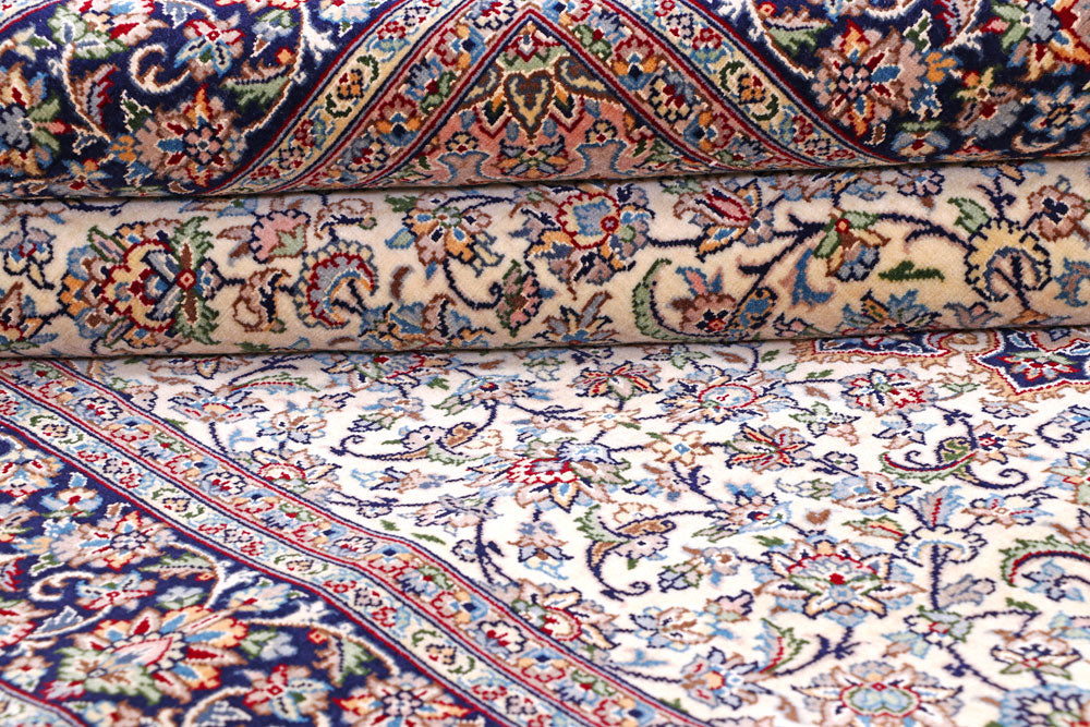 Bisque Kashan 4' 6 x 7' 1 - No. 57090 - ALRUG Rug Store
