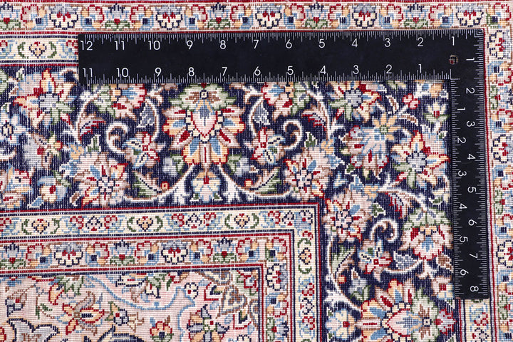 Bisque Kashan 4' 6 x 7' 1 - No. 57090 - ALRUG Rug Store