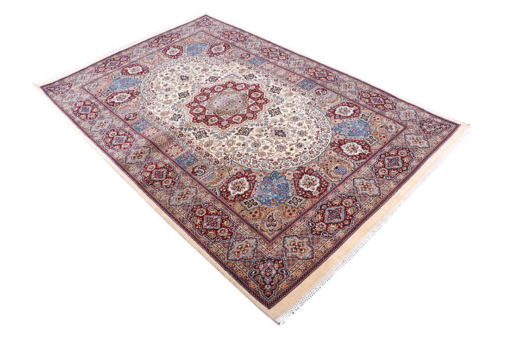 Cornsilk Isfahan 4' 7 x 6' 11 - No. 57094 - ALRUG Rug Store