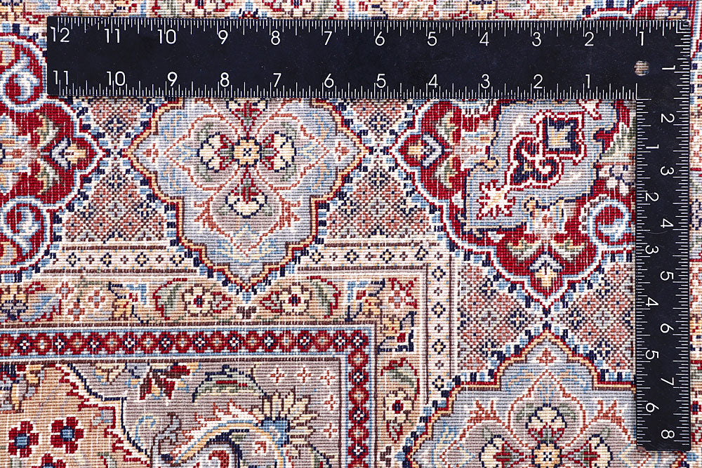 Cornsilk Isfahan 4' 7 x 6' 11 - No. 57094 - ALRUG Rug Store