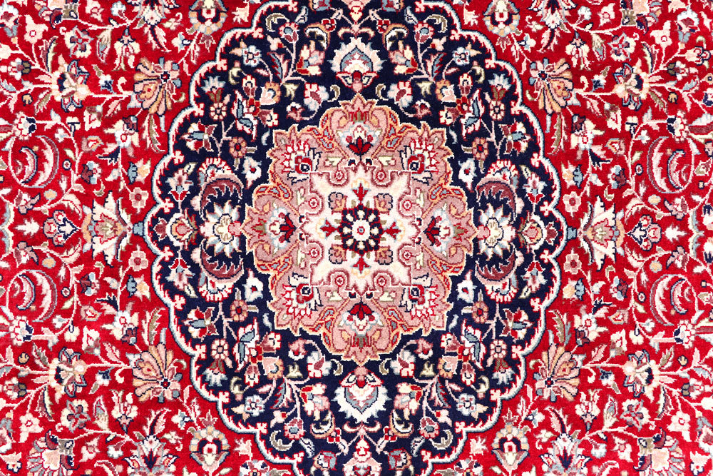 Red Isfahan 4' 7 x 7' 2 - No. 57098 - ALRUG Rug Store