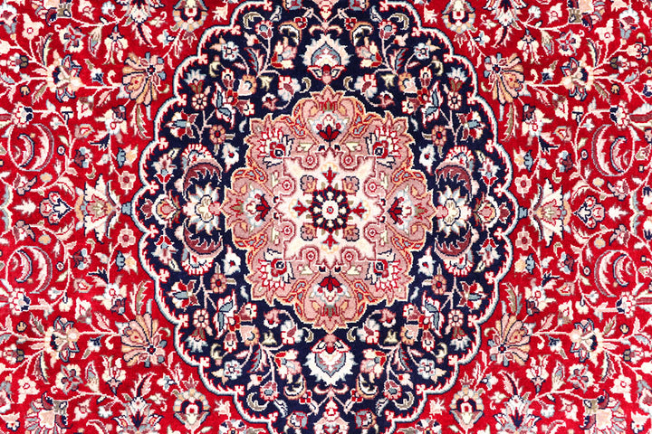 Red Isfahan 4' 7 x 7' 2 - No. 57098 - ALRUG Rug Store