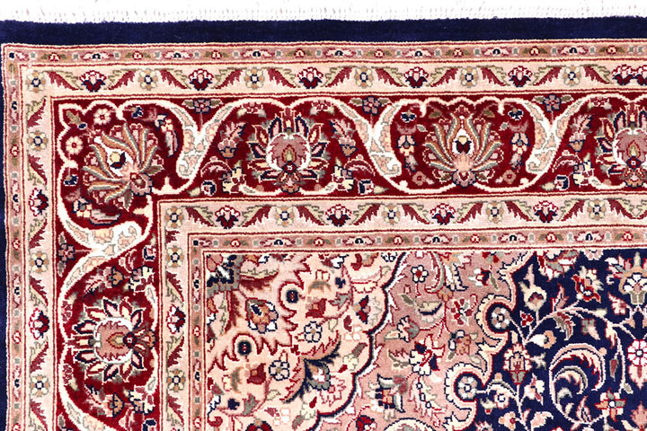 Navy Isfahan 4' 7 x 7' 1 - No. 57099 - ALRUG Rug Store