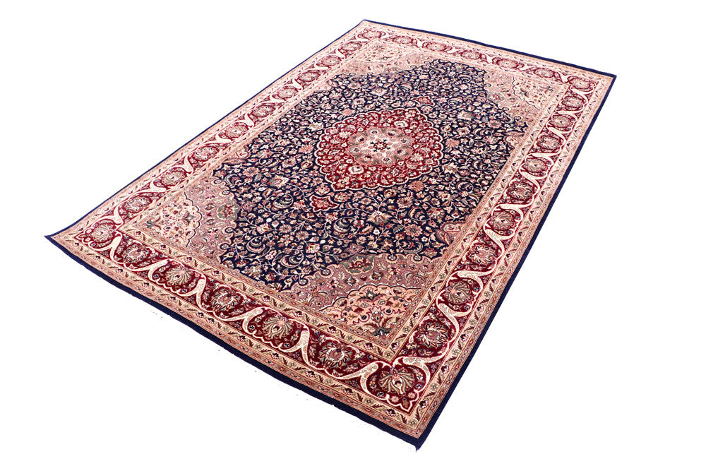 Navy Isfahan 4' 7 x 7' 1 - No. 57099 - ALRUG Rug Store