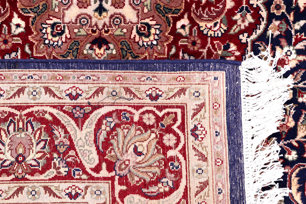 Navy Isfahan 4' 7 x 7' 1 - No. 57099 - ALRUG Rug Store