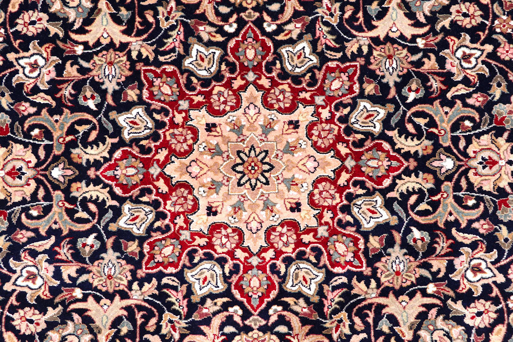 Black Ardibil 4' 7 x 7' 1 - No. 57100 - ALRUG Rug Store