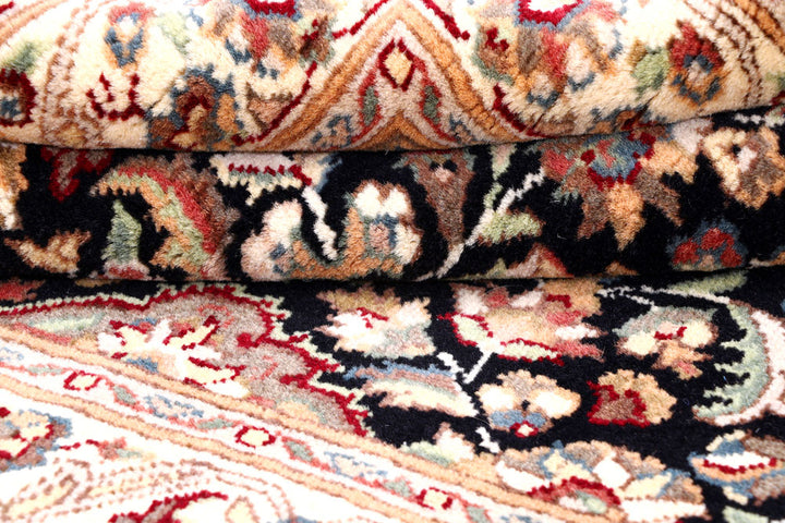 Black Kashan 3' x 5' 3 - No. 57117 - ALRUG Rug Store