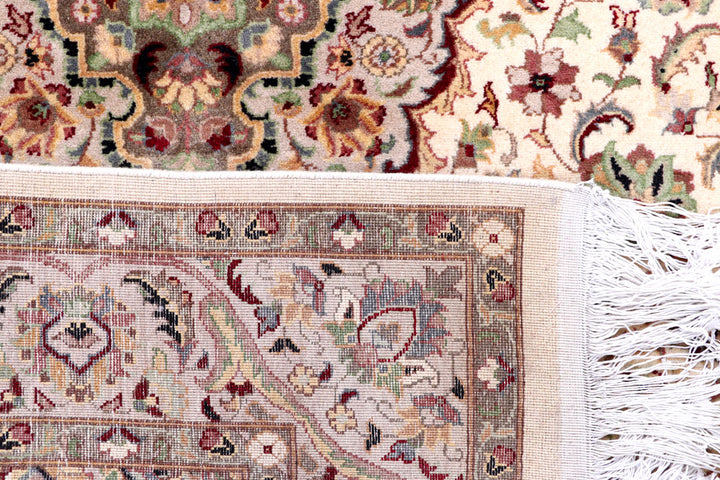 Cornsilk Isfahan 5' 1 x 8' 3 - No. 57122 - ALRUG Rug Store