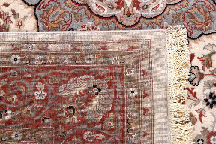 Cornsilk Isfahan 7' 10 x 10' 4 - No. 57128 - ALRUG Rug Store