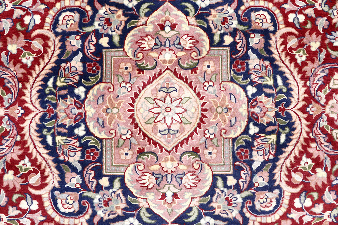 Maroon Isfahan 9'  x" 12'  6" - No. QA46718
