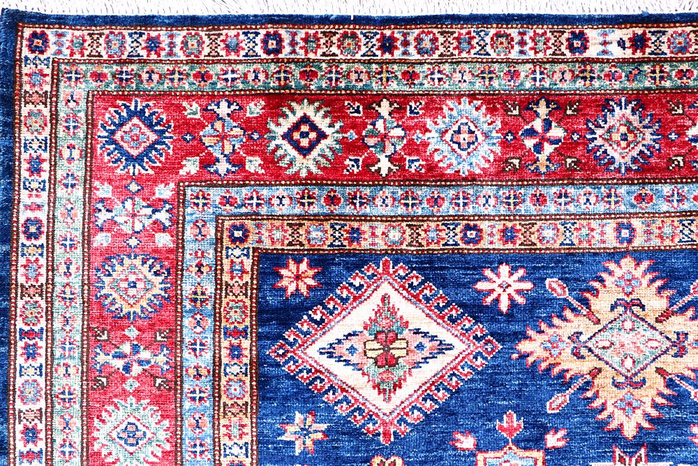 Kazak 5' x 6' 10 - No. 57210 - ALRUG Rug Store