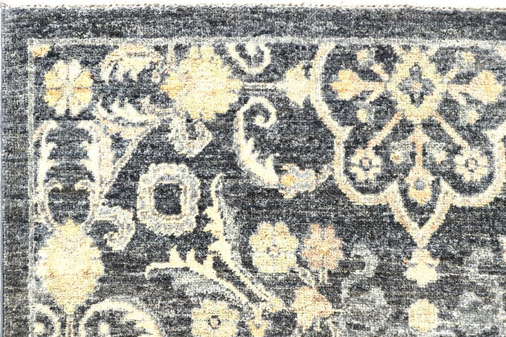 Ikat 7' 9 x 7' 10 - No. 57412 - ALRUG Rug Store