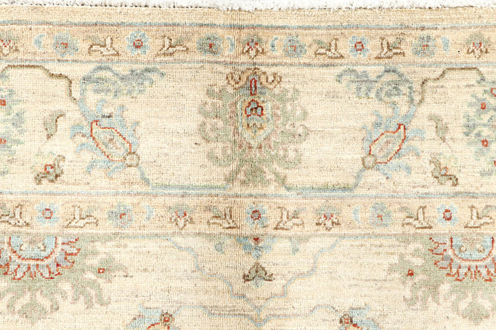 Cornsilk Ziegler 5' 8 x 8' - No. 57463 - ALRUG Rug Store