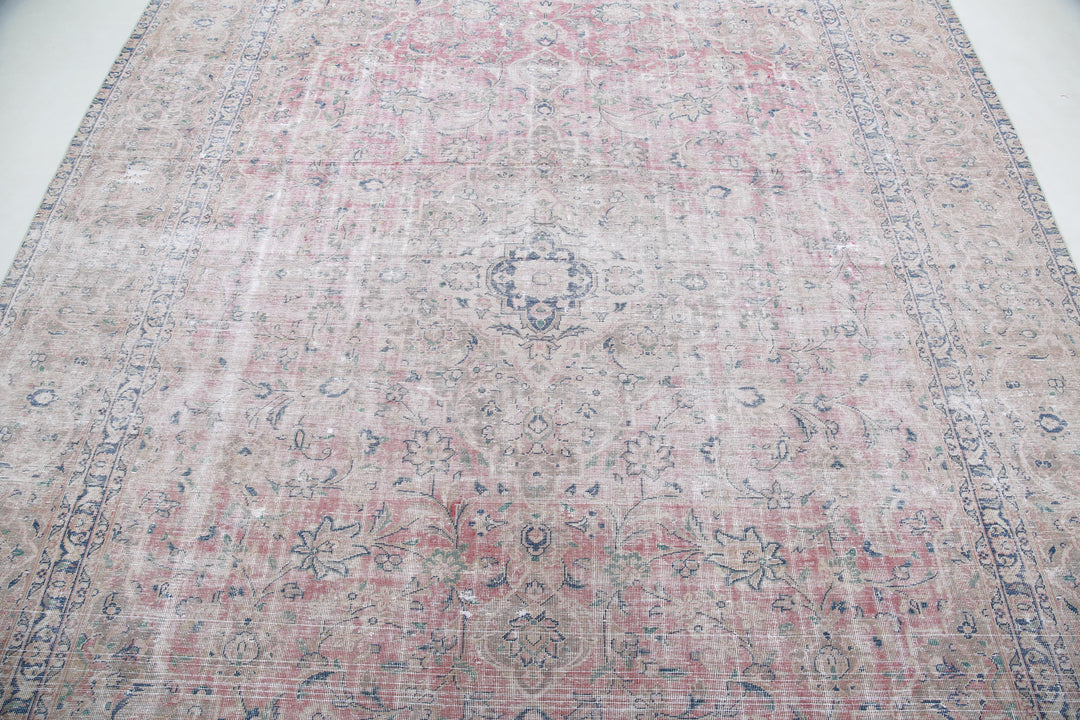 Vintage Persian 7’ 8″ x 10’ 8″ - No. AV85598 - ALRUG Rug Store