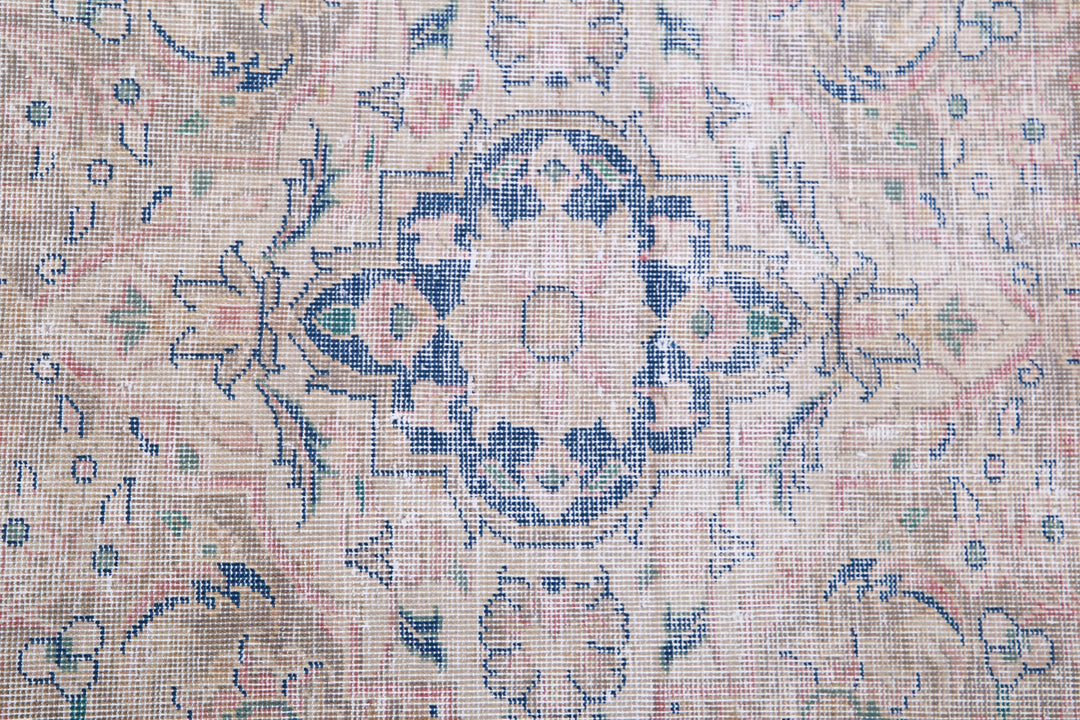 Vintage Persian 7’ 8″ x 10’ 8″ - No. AV85598 - ALRUG Rug Store