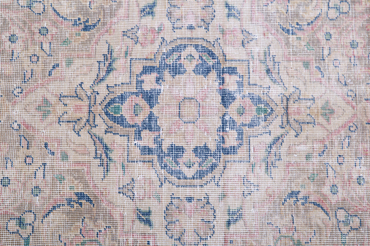 Vintage Persian 7’ 8″ x 10’ 8″ - No. AV85598 - ALRUG Rug Store