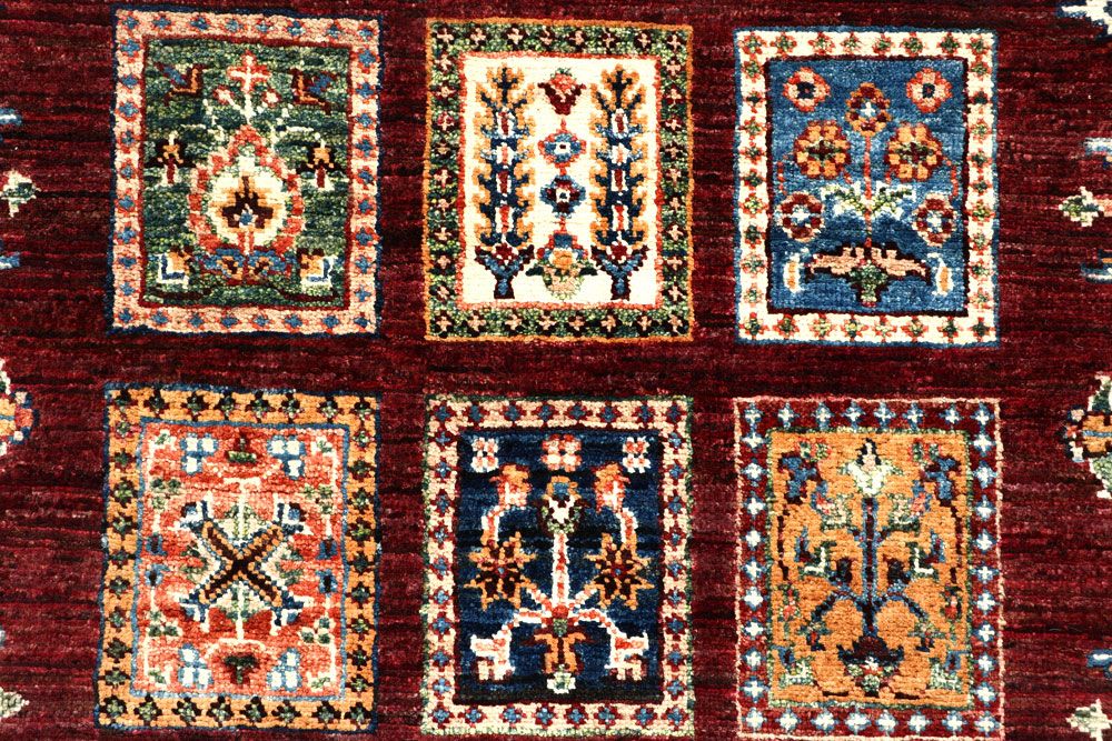 Kazak 2' 7 x 8' 10 - No. 57618 - ALRUG Rug Store