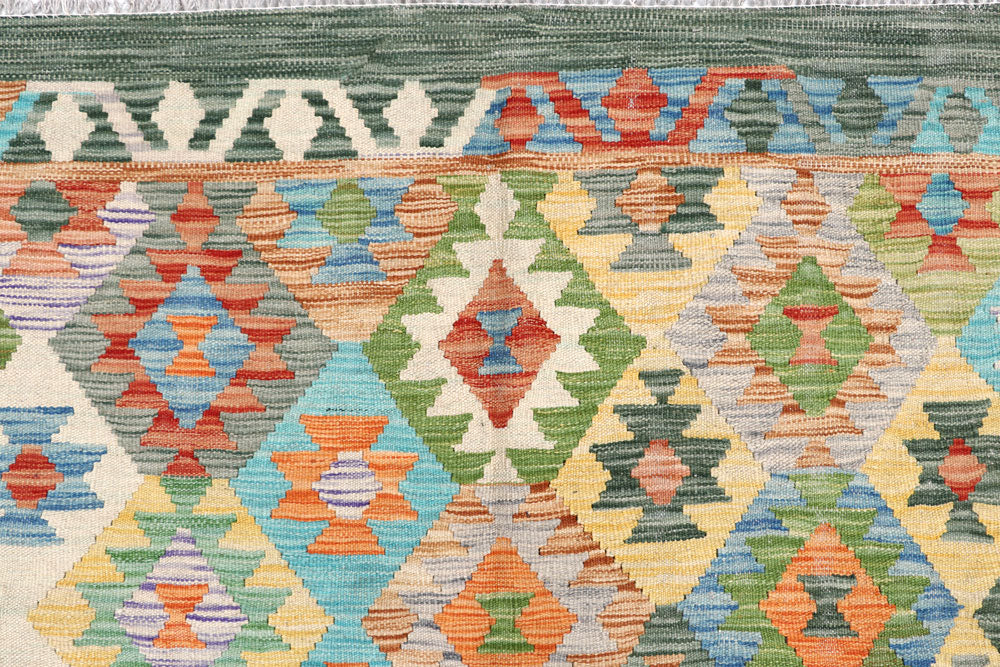 Multi Colored Kilim 5' 6 x 8' - No. 57742 - ALRUG Rug Store