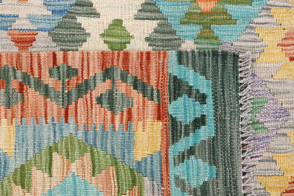 Multi Colored Kilim 5' 6 x 8' - No. 57742 - ALRUG Rug Store