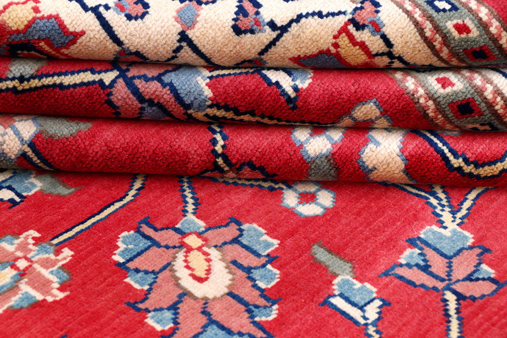 Crimson Prayer 4' 2 x 6' 1 - No. 57800 - ALRUG Rug Store