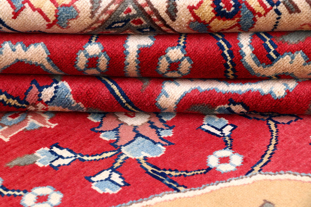 Crimson Prayer 4' 2 x 6' 3 - No. 57807 - ALRUG Rug Store