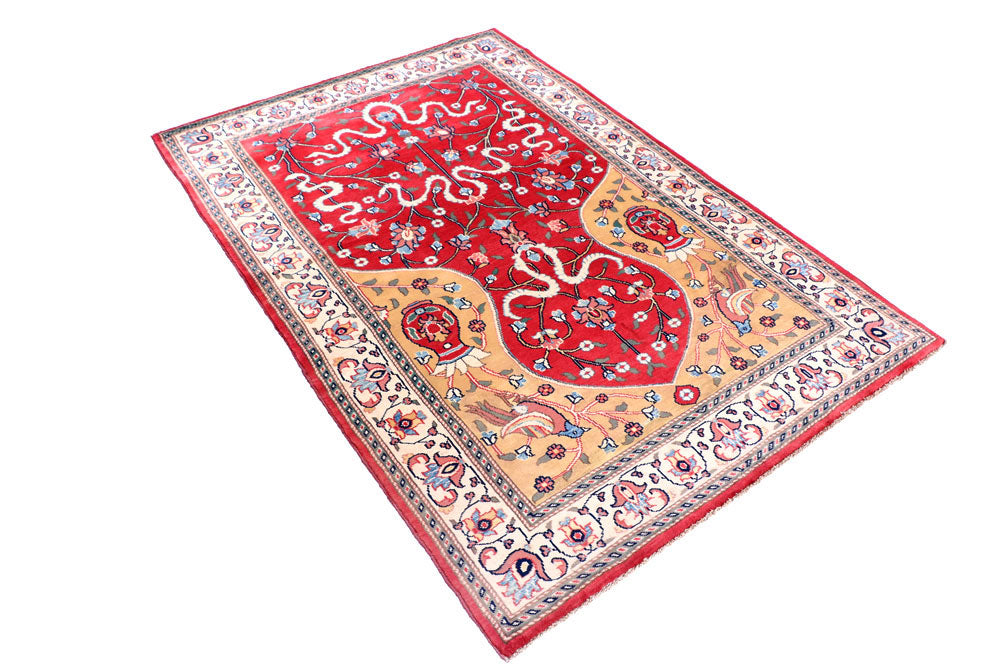 Crimson Prayer 4' 2 x 6' 3 - No. 57807 - ALRUG Rug Store