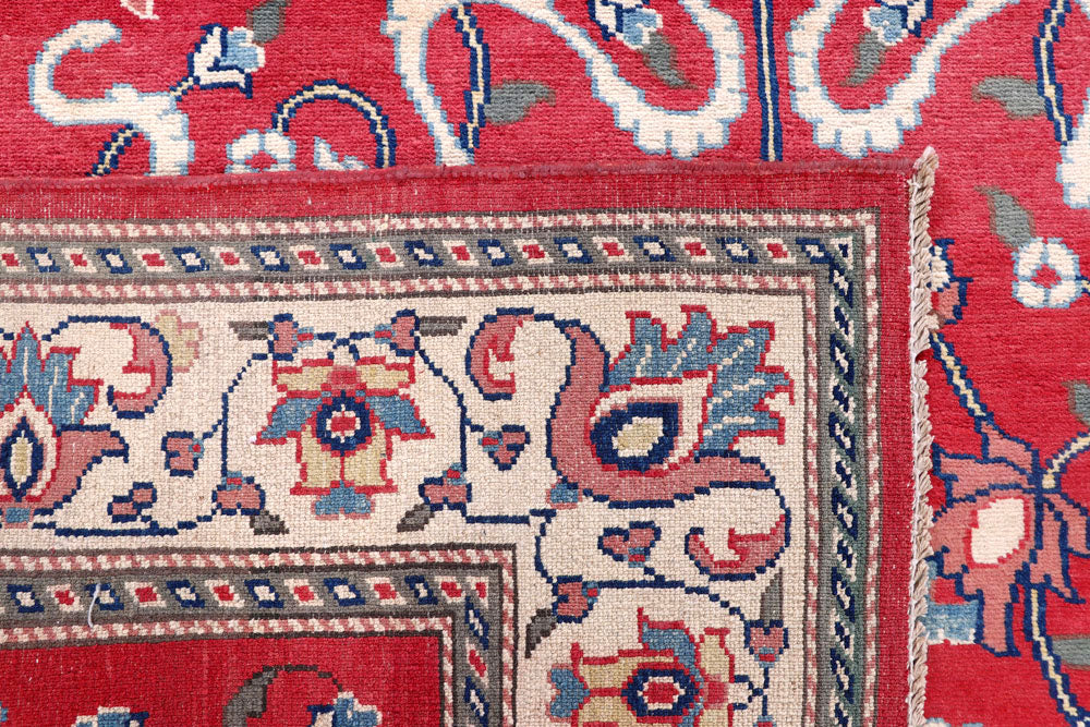 Crimson Prayer 4' 2 x 6' 3 - No. 57807 - ALRUG Rug Store