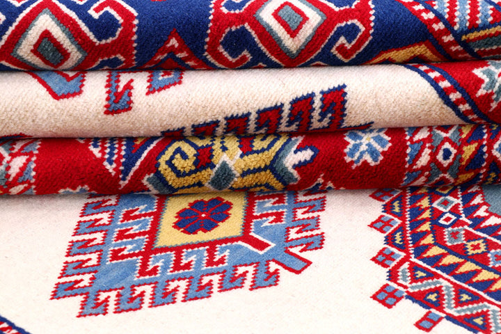 Blanched Almond Shirvan 4' 6 x 7' - No. 57809 - ALRUG Rug Store