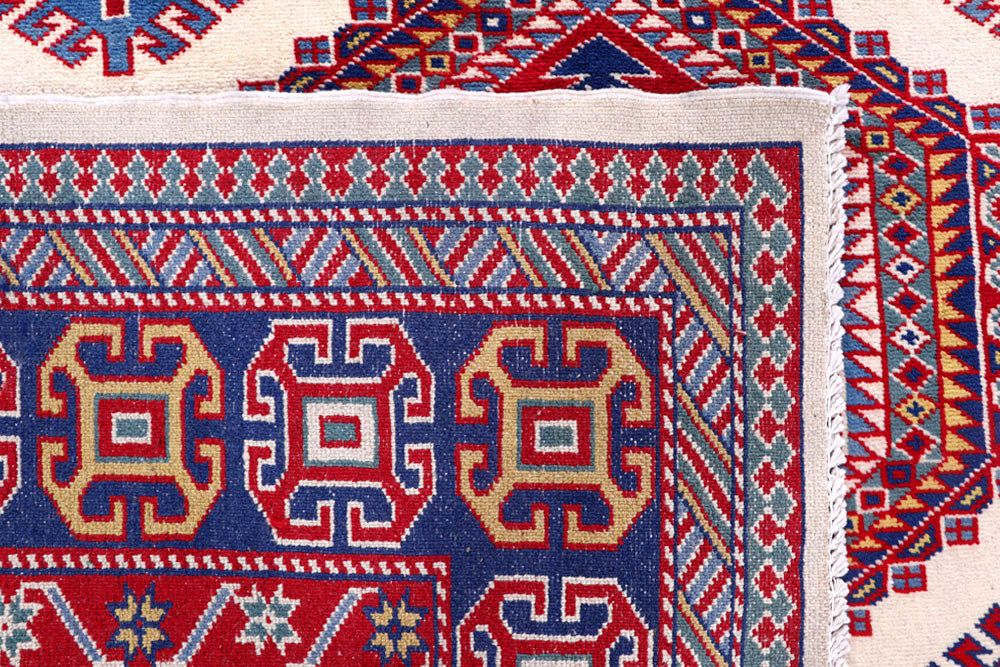 Blanched Almond Shirvan 4' 6 x 7' - No. 57809 - ALRUG Rug Store