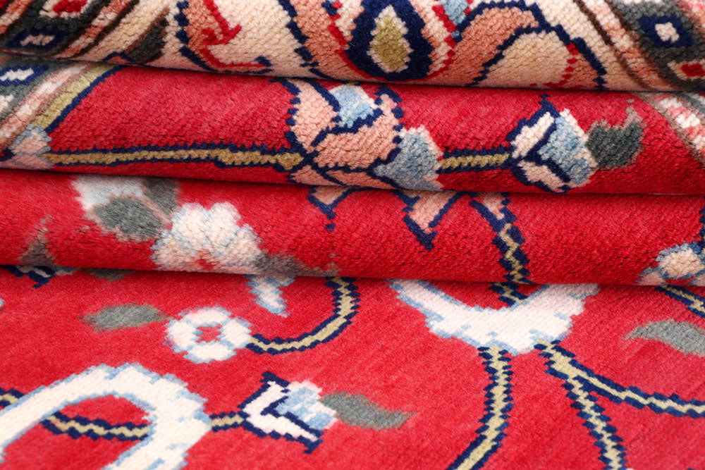 Crimson Prayer 4' 3 x 6' 5 - No. 57813 - ALRUG Rug Store