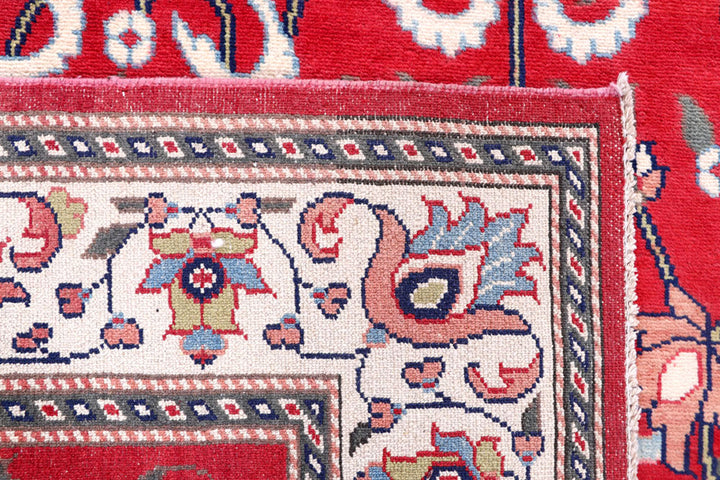 Crimson Prayer 4' 3 x 6' 5 - No. 57813 - ALRUG Rug Store