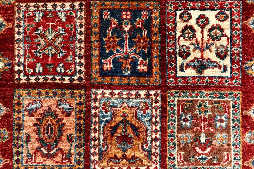 Kazak 2' 9 x 7' 11 - No. 58231 - ALRUG Rug Store