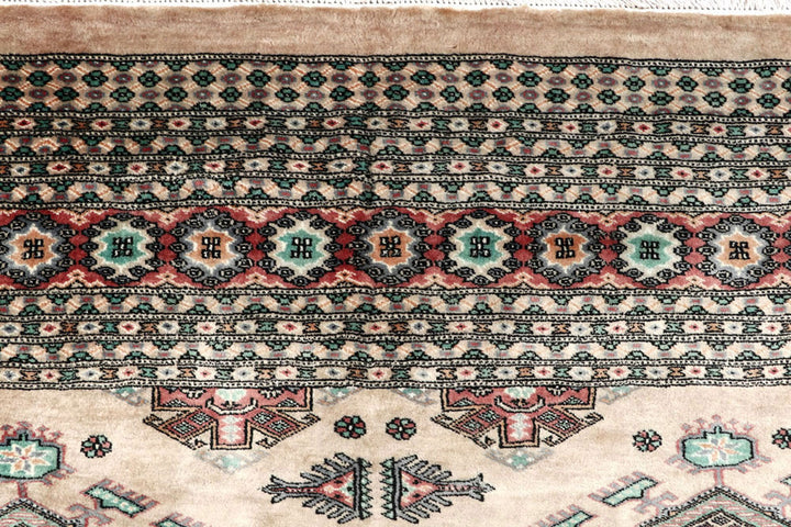 Bisque Caucasian 8'  4" x 10'  11" - No. QA67597