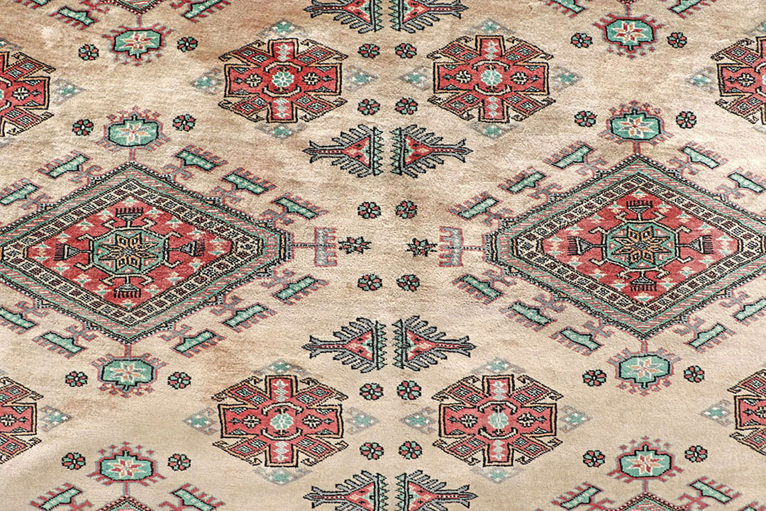 Bisque Caucasian 8'  4" x 10'  11" - No. QA67597