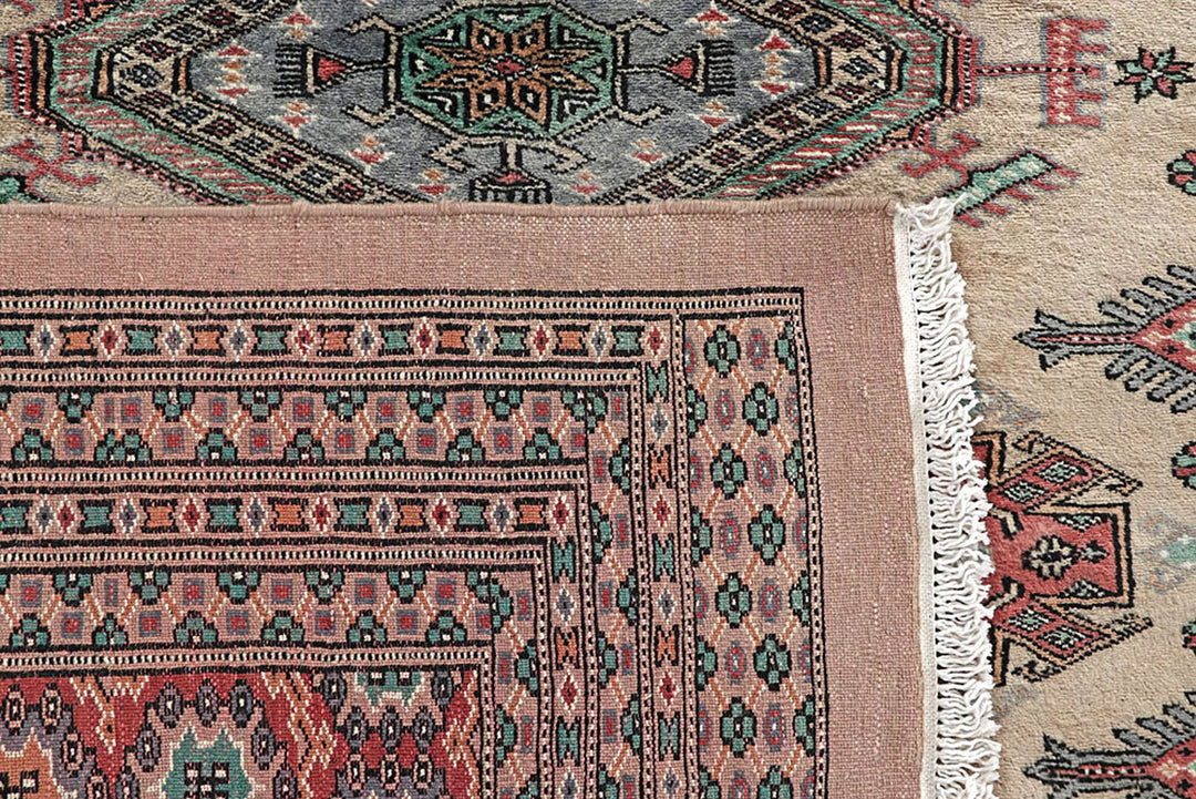 Bisque Caucasian 8'  4" x 10'  11" - No. QA67597