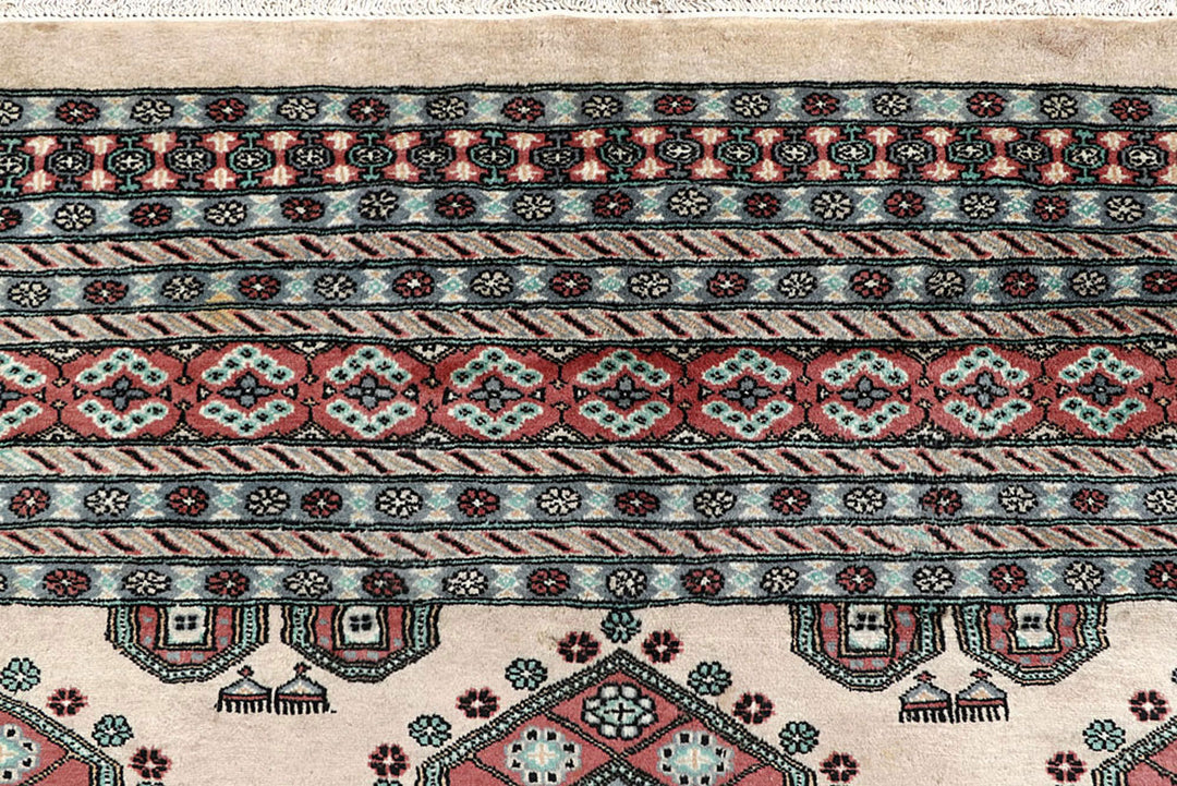 Bisque Caucasian 8'  2" x 10' " - No. QA26235