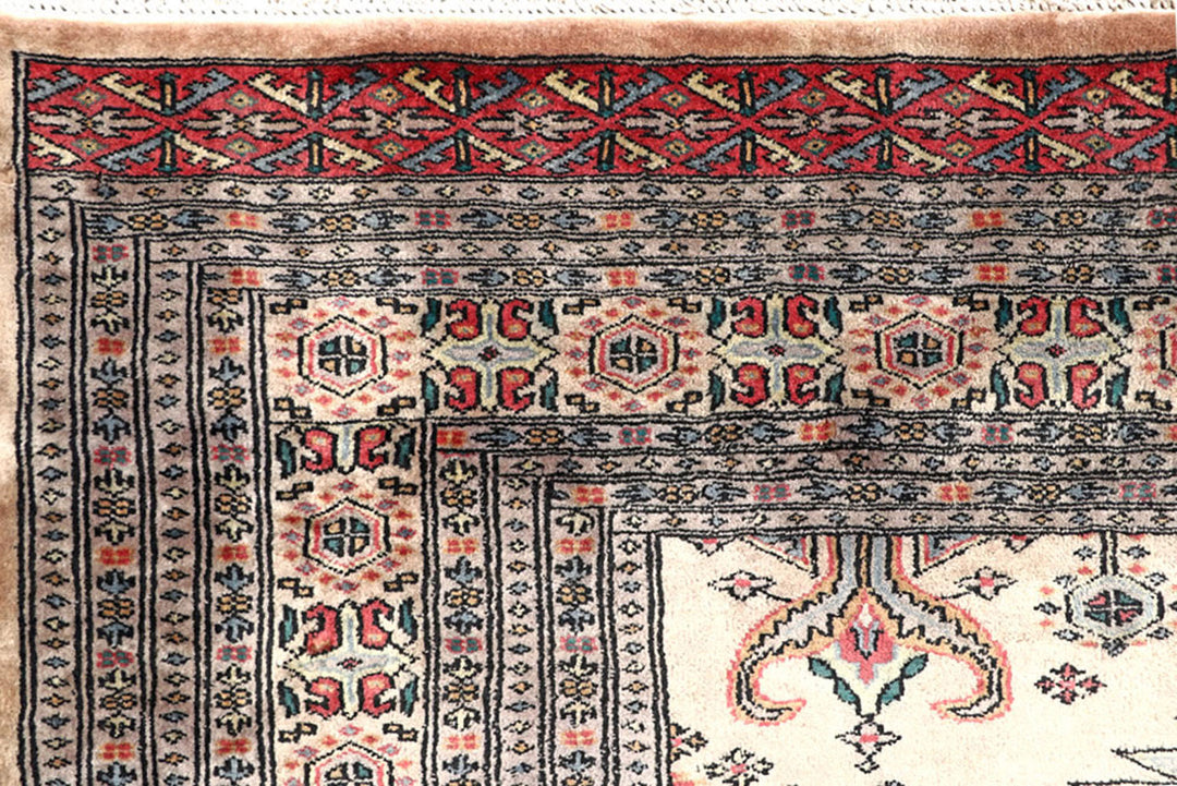 Tan Caucasian 8'  6" x 9'  10" - No. QA24416